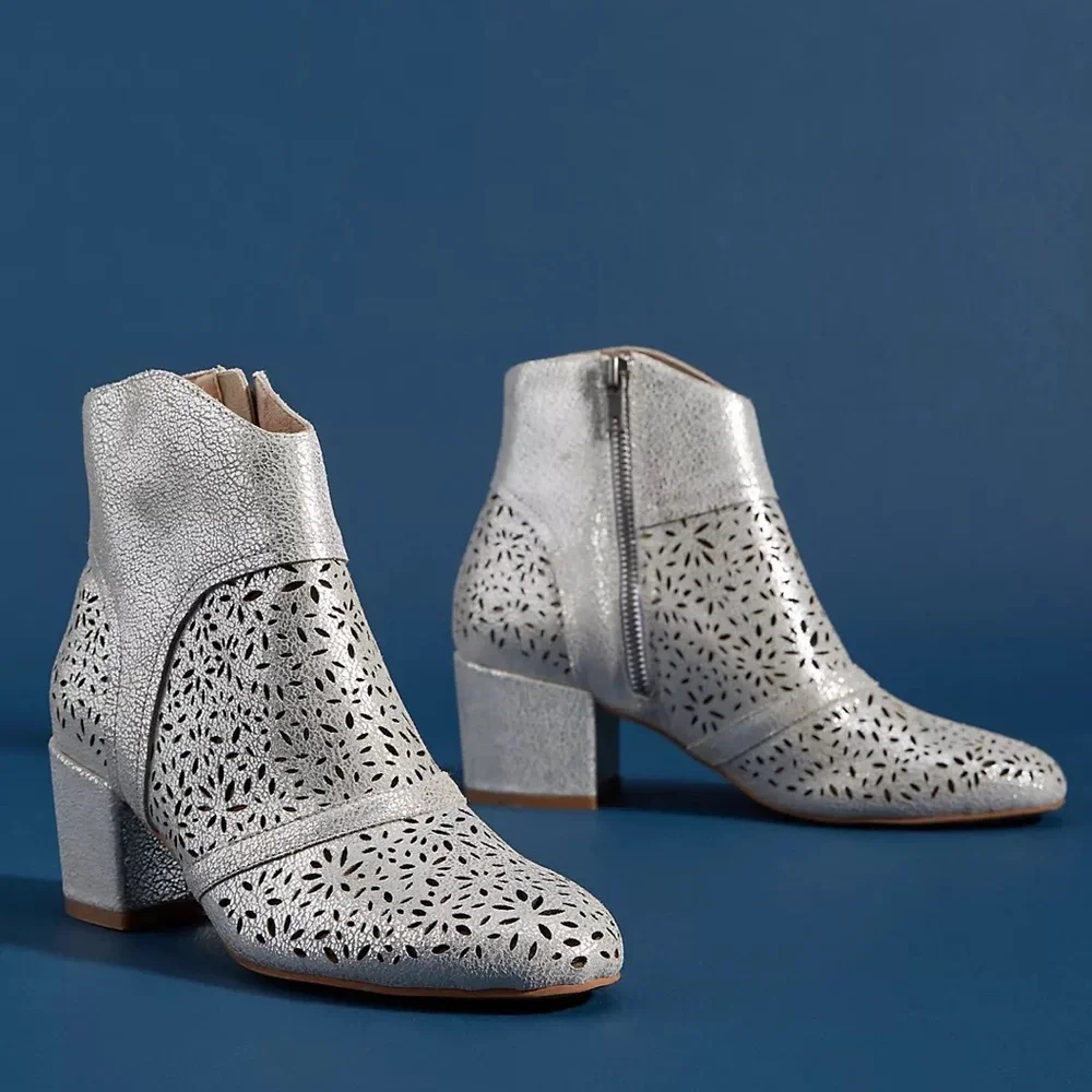 Anthropologie Silent D Pearsy Ankle Boot Perforated Leather Booties EU 41
